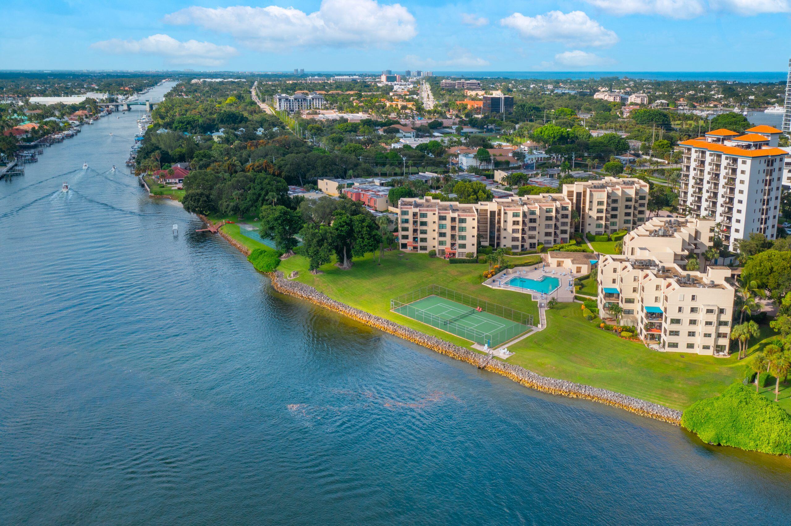 372 Golfview Road, Unit 201 North Palm Beach, FL 33408 - Photo 42 of 45 an aerial view of a city