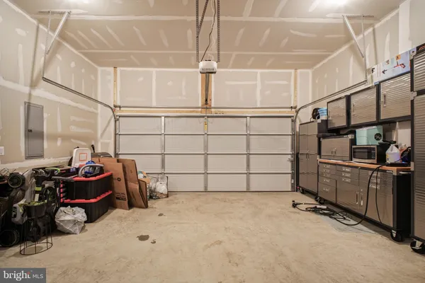 $809,990 | 2094 Whithorn Hill, Jeffersonton, VA 22724