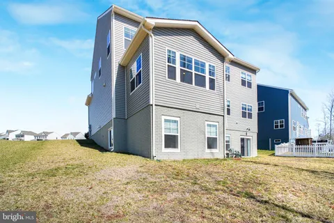 $815,000 | 2094 Whithorn Hill, Jeffersonton, VA 22724