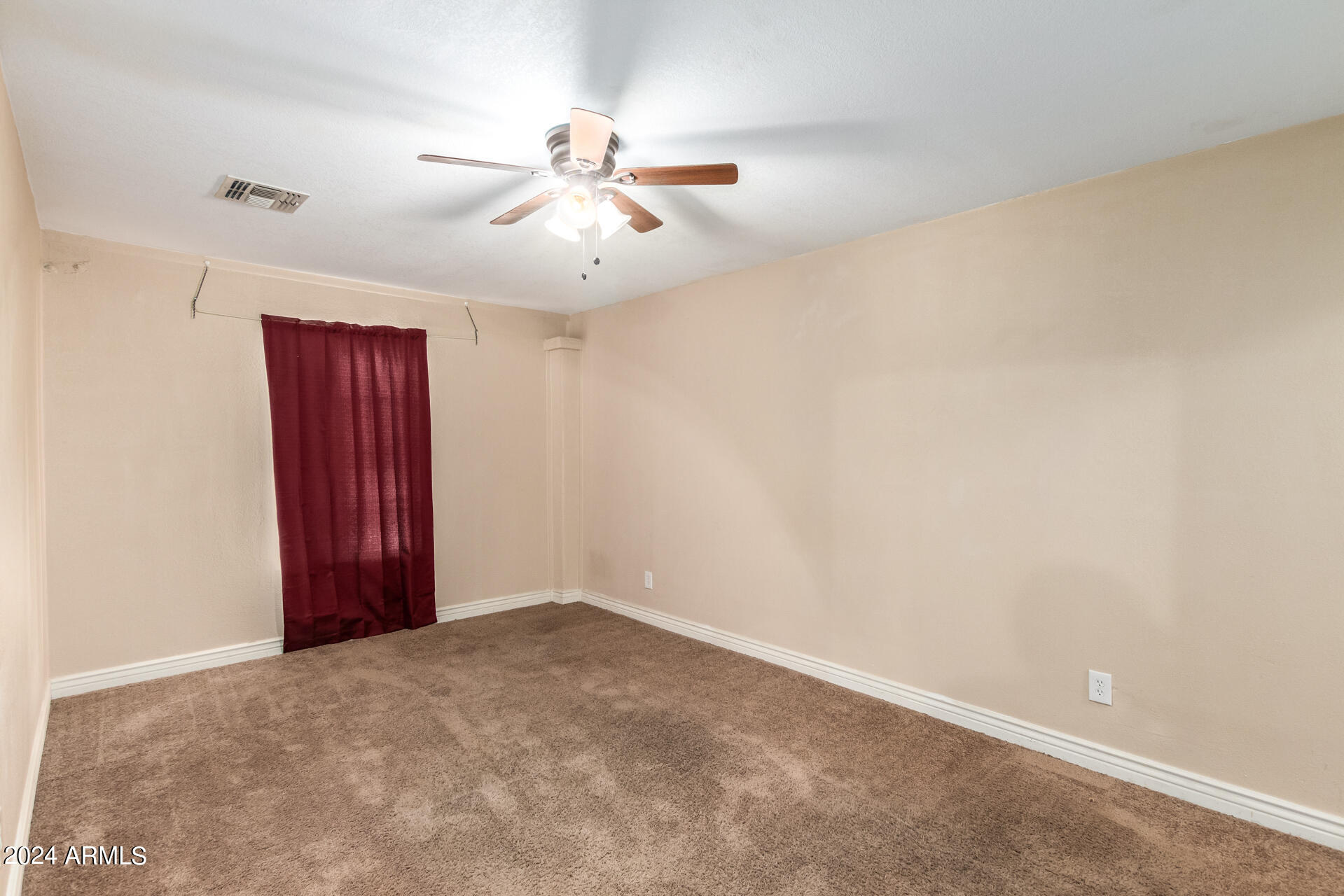 1527 West Carson Road Phoenix, AZ 85041 - Photo 15 of 22 Guest Bedroom 3