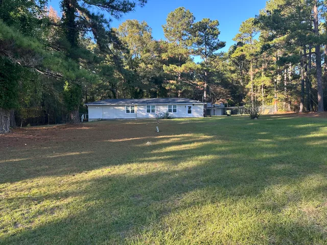 $140,000 | 2704 Lizzie Creek Road, Summerton, SC 29148