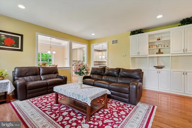 $1,350,000 | 5 Kent Lane, Paoli, PA 19301