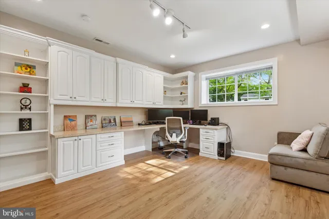 $1,350,000 | 5 Kent Lane, Paoli, PA 19301