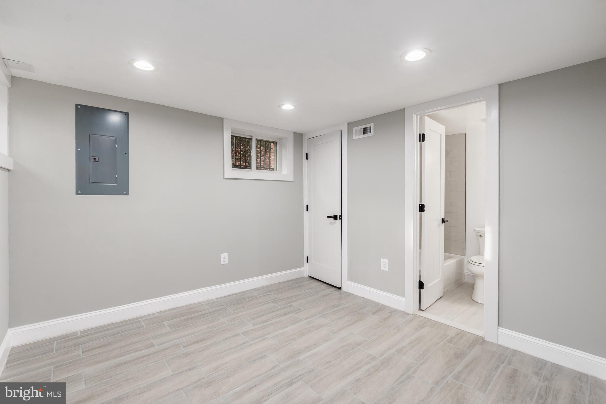 928 Perry Place Northeast Washington, DC 20017 - Photo 31 of 36 a view of an empty room