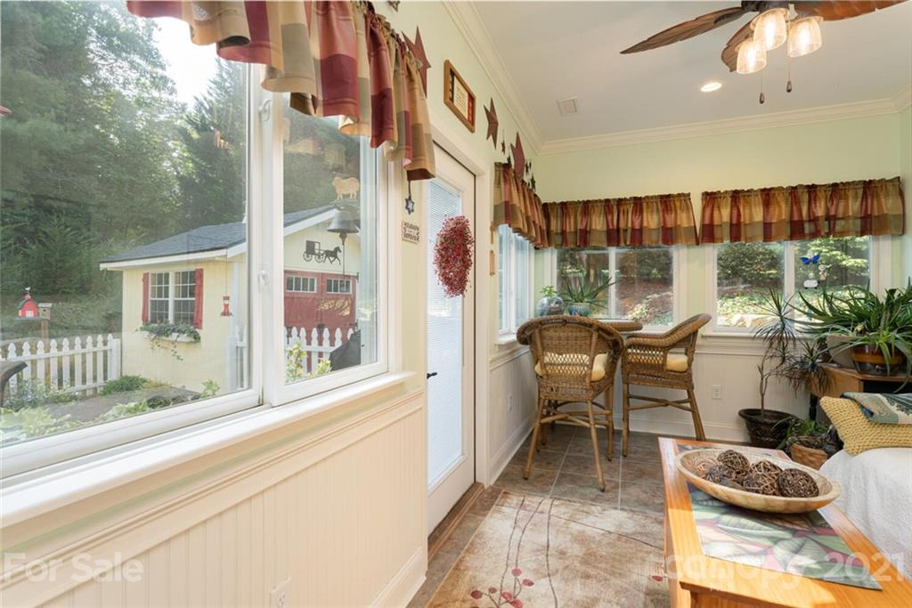 187 Solomon's Cove Road Flat Rock, NC 28731 - Photo 23 of 38 Gallery Image 23
