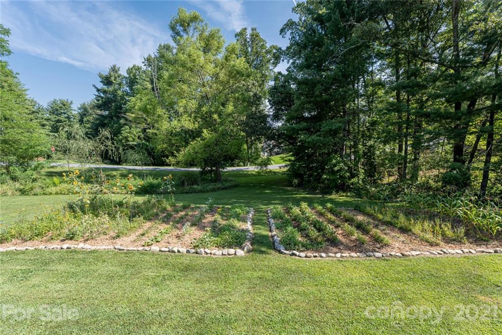 187 Solomon's Cove Road Flat Rock, NC 28731 - Photo 33 of 38 Gallery Image 33