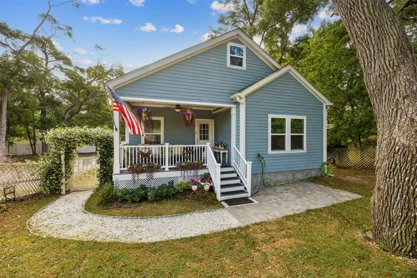 $555,000 | 1016 North 14th Street, Fernandina Beach, FL 32034
