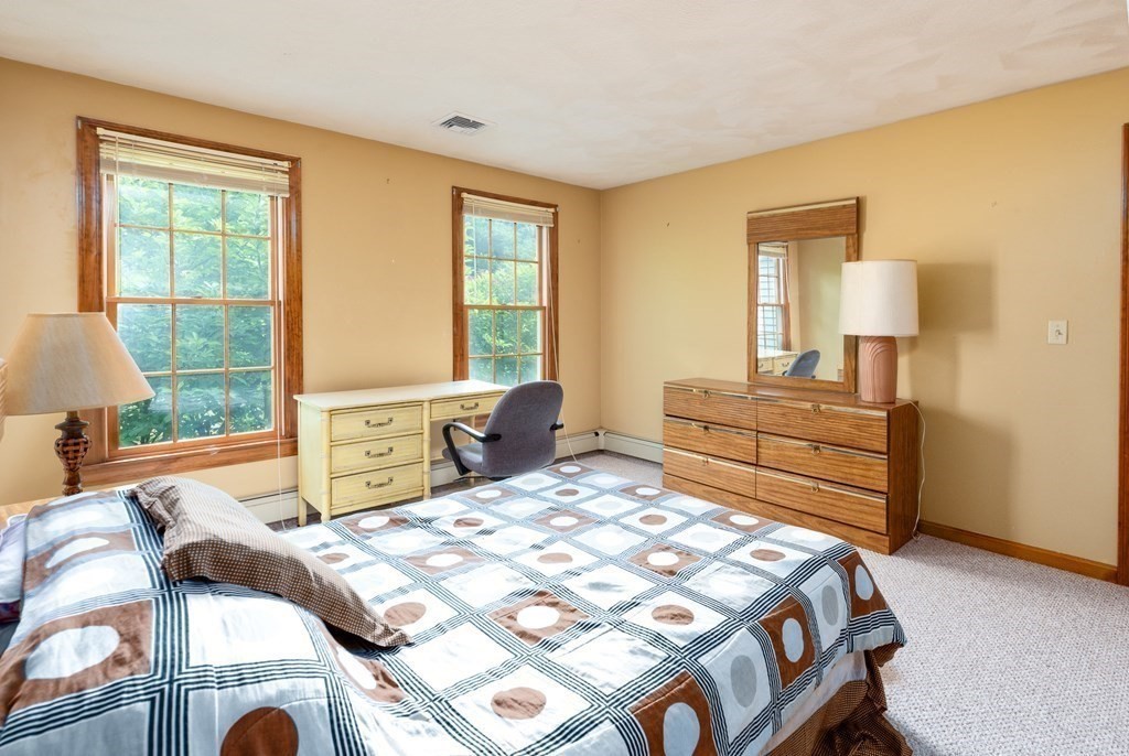 10 Lamplight Circle Natick, MA 01760 - Photo 21 of 34