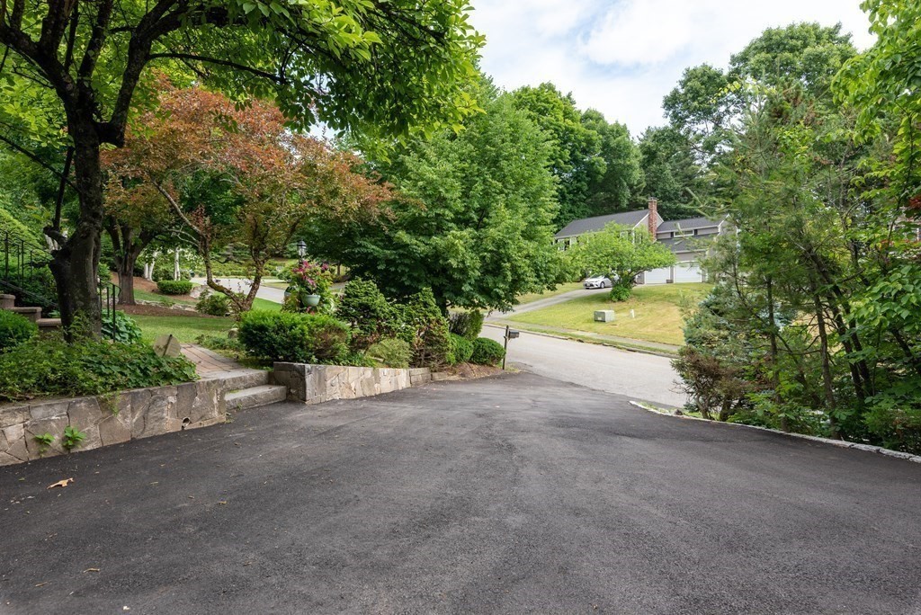 10 Lamplight Circle Natick, MA 01760 - Photo 31 of 34
