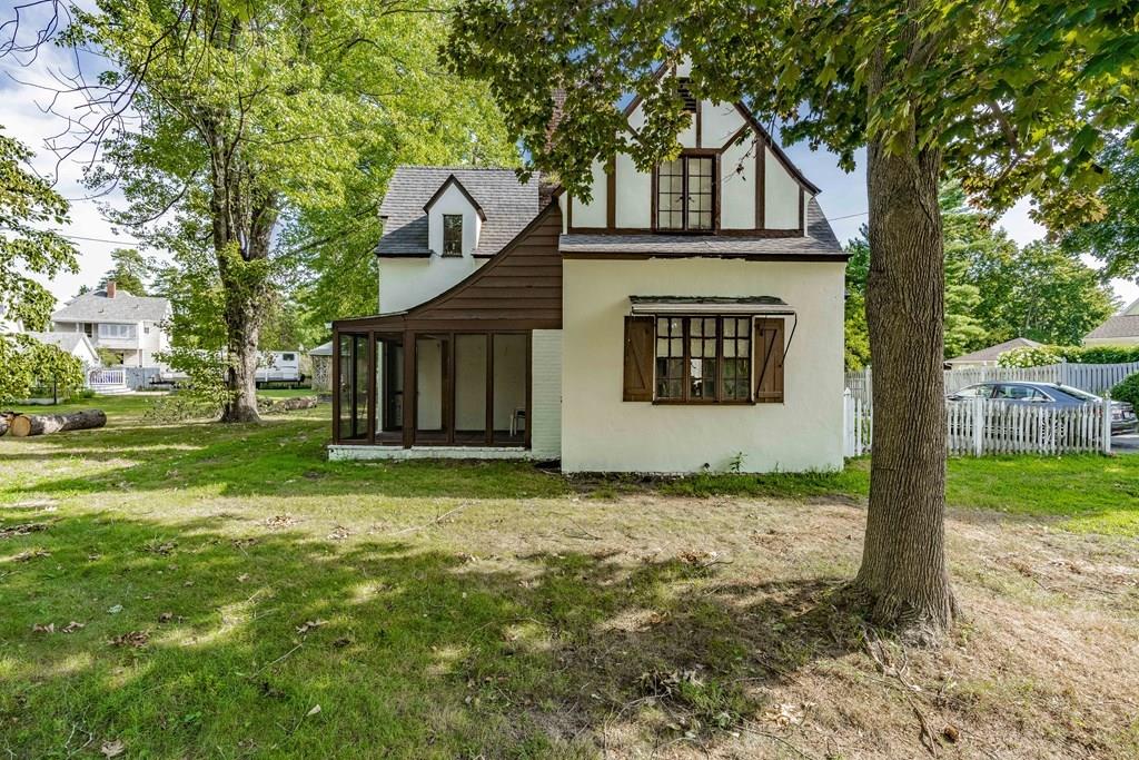 175 Myrtle Street Springfield, MA 01151 - Photo 2 of 31