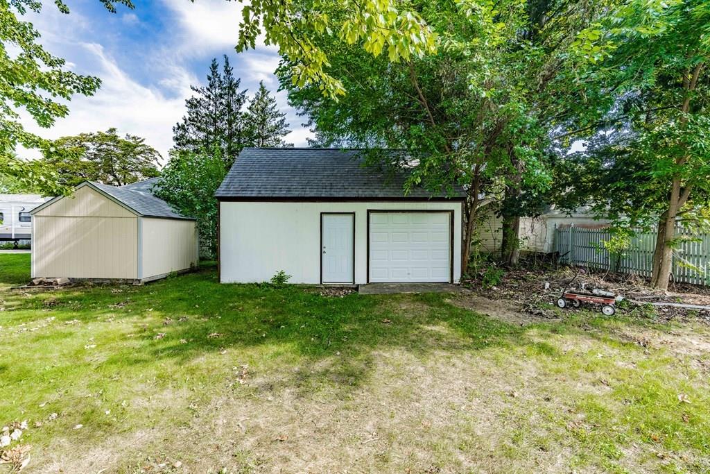175 Myrtle Street Springfield, MA 01151 - Photo 26 of 31