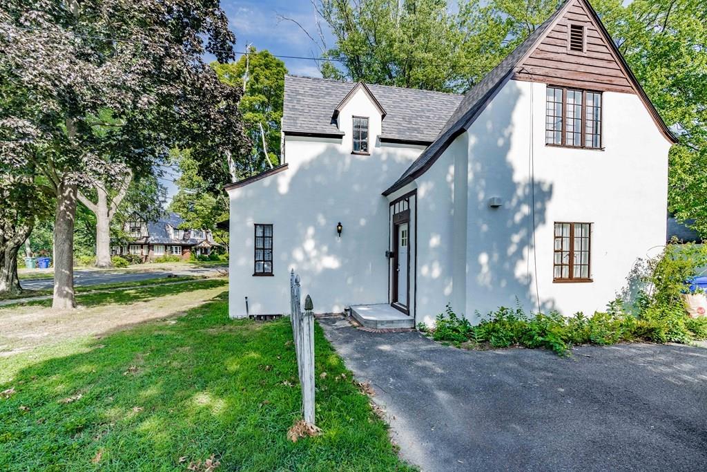 175 Myrtle Street Springfield, MA 01151 - Photo 28 of 31