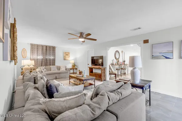 $299,000 | 152 Holiday Avenue, Pass Christian, MS 39571