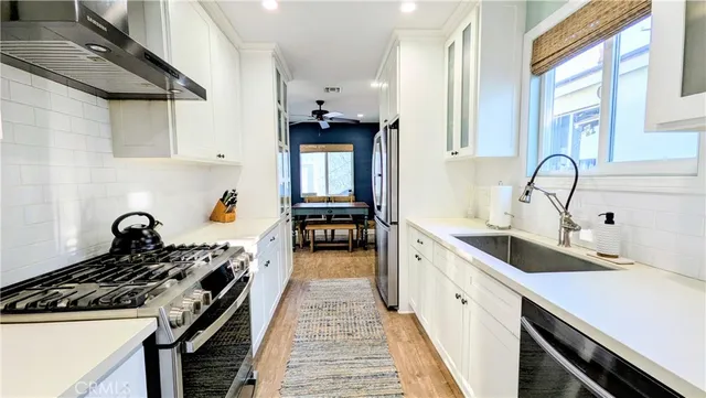 $1,997,000 | 216 15th Street, Seal Beach, CA 90740