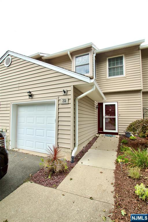 32 Rhea Run, Unit R032 Newton, NJ 07860 - Photo 1 of 31 Gallery Image 1