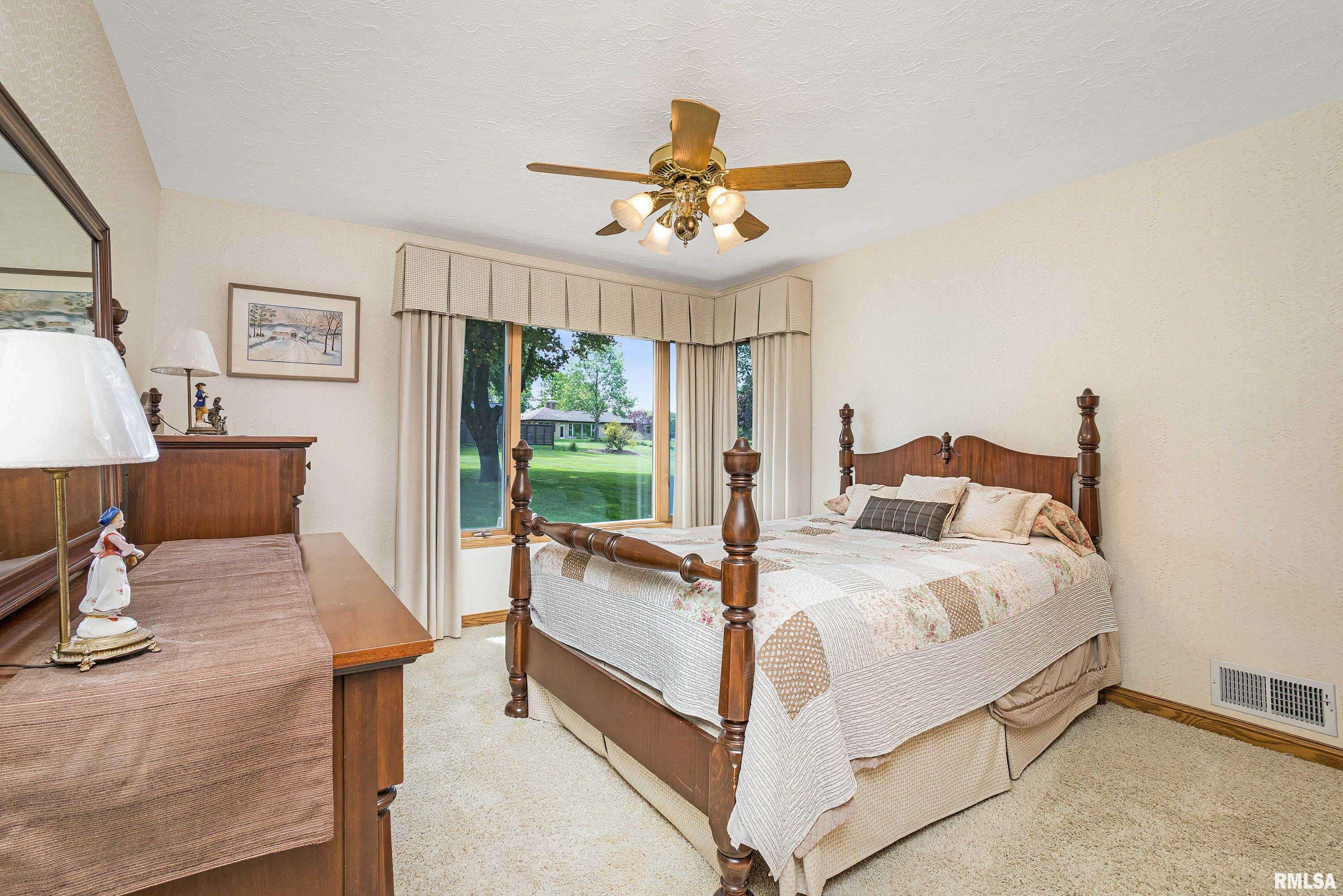15812 Rte 84 North East Moline, IL 61244 - Photo 35 of 52 Gallery Image 35