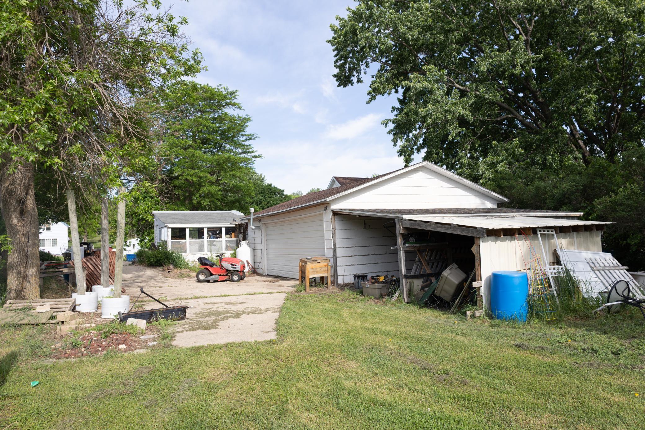 104 Indiana Avenue Adrian, MN 56110 - Photo 6 of 48