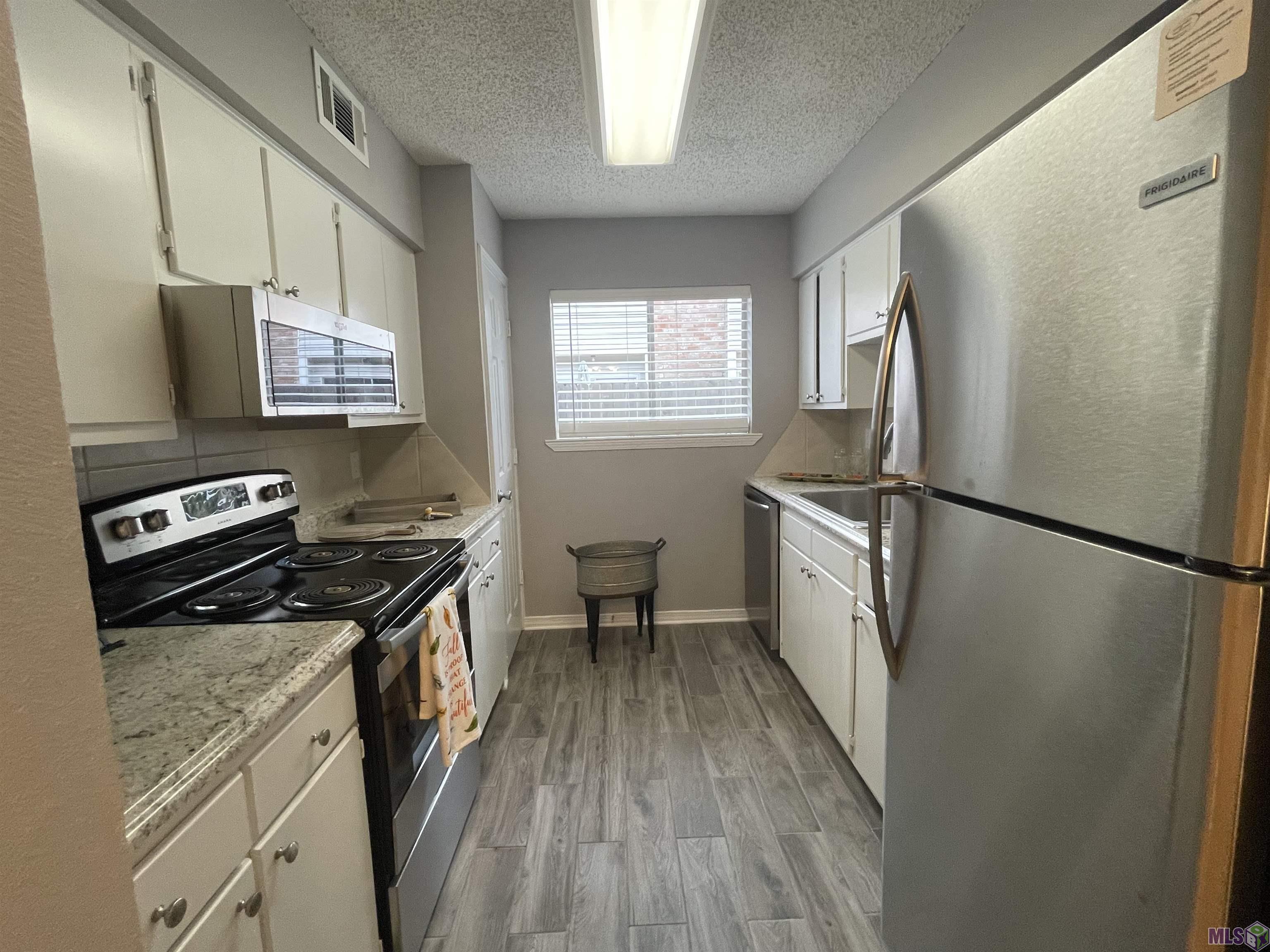 2715 South Roth Avenue, Unit D Gonzales, LA 70737 - Photo 5 of 16