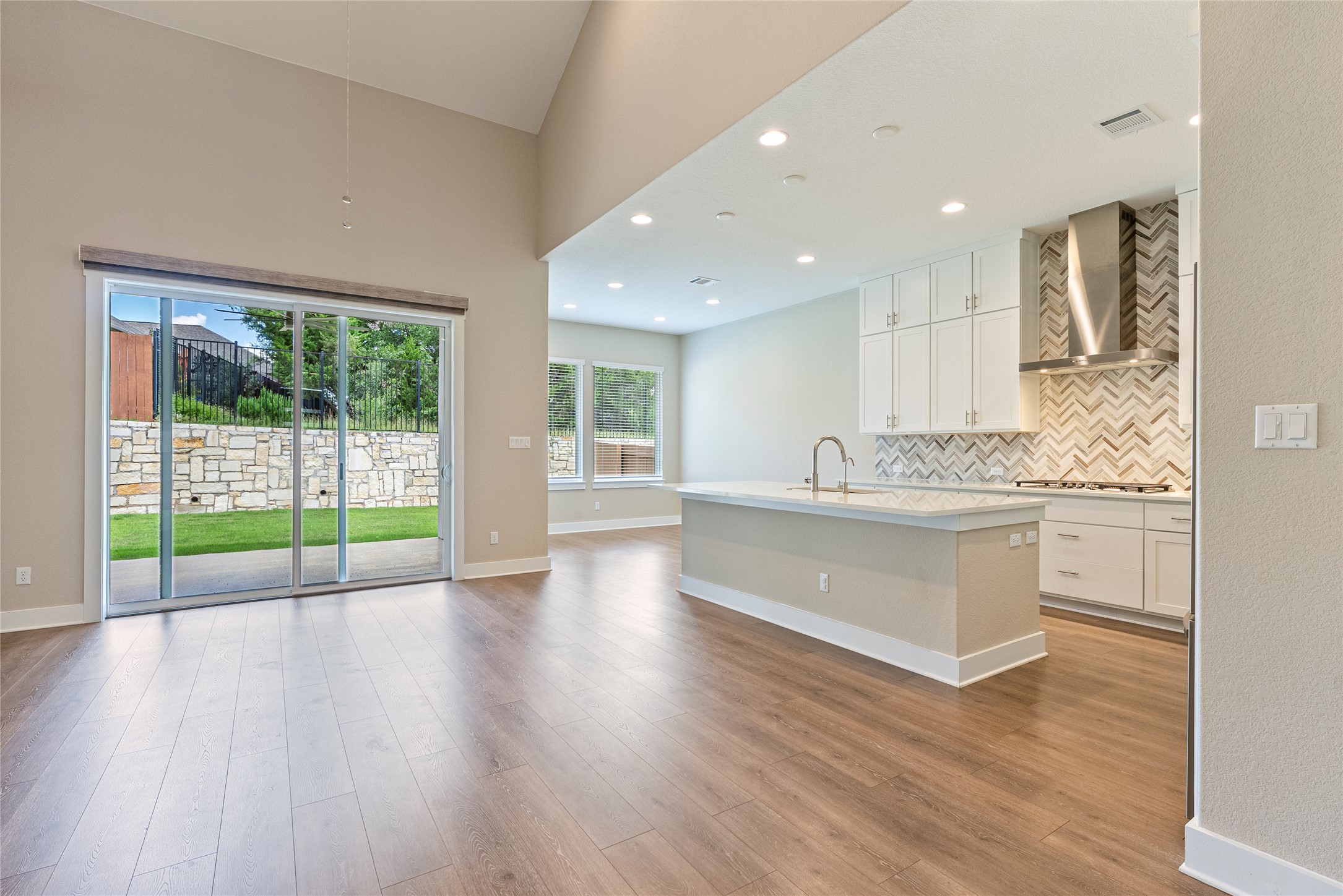 328 Berkeley Place Georgetown, TX 78628 - Photo 10 of 29