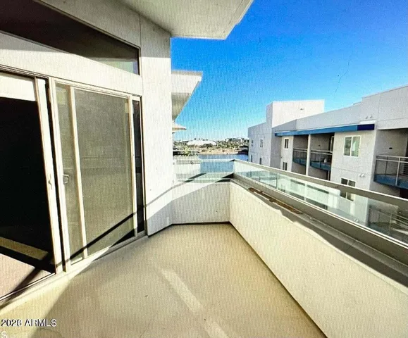 a picture of a bathroom