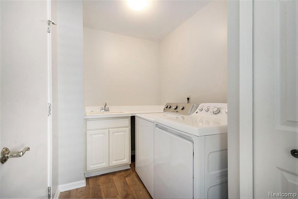 3381 Cromwell Road Ann Arbor, MI 48105 - Photo 14 of 35