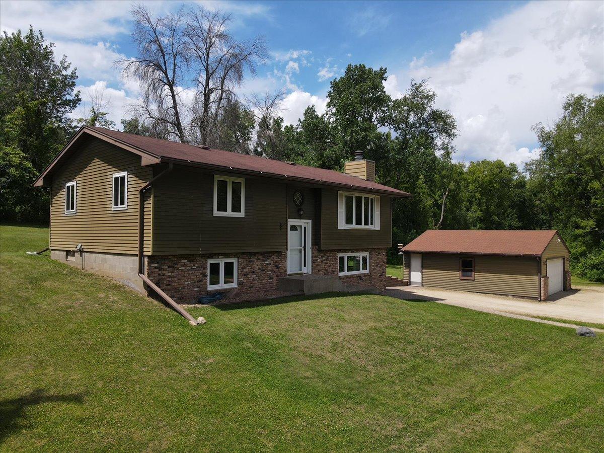 1396 Military Road Newport, MN 55055 - Photo 4 of 31