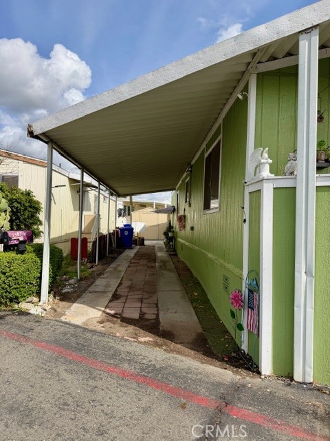18540 Soledad Canyon Road, Unit 38 Canyon Country, CA 91351 - Photo 33 of 43 3-Space Carport