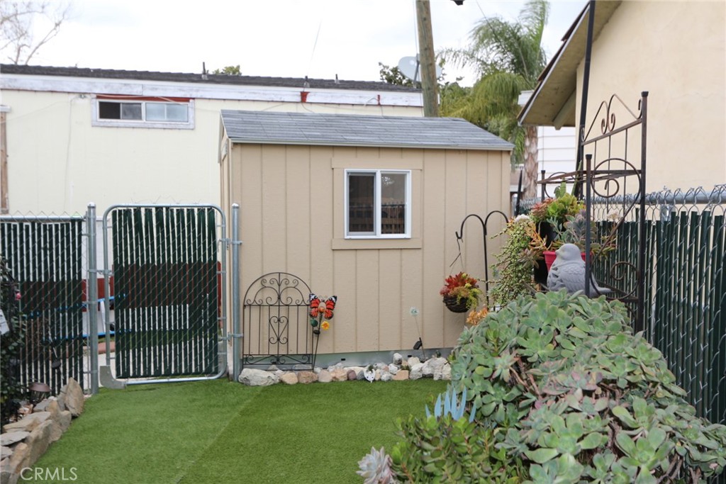 18540 Soledad Canyon Road, Unit 38 Canyon Country, CA 91351 - Photo 35 of 43 Back Yard and Shed