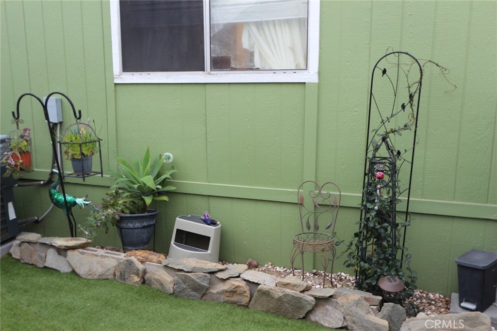 18540 Soledad Canyon Road, Unit 38 Canyon Country, CA 91351 - Photo 36 of 43