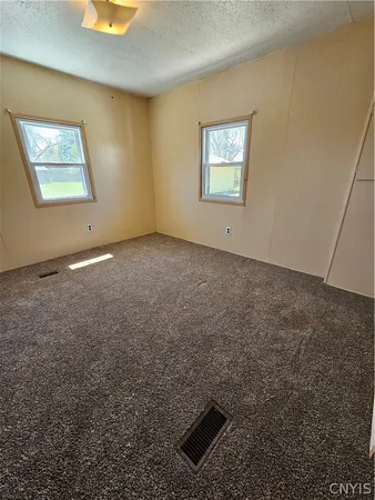 $1,800 | 9193 Highway 11, Lorraine, NY 13605