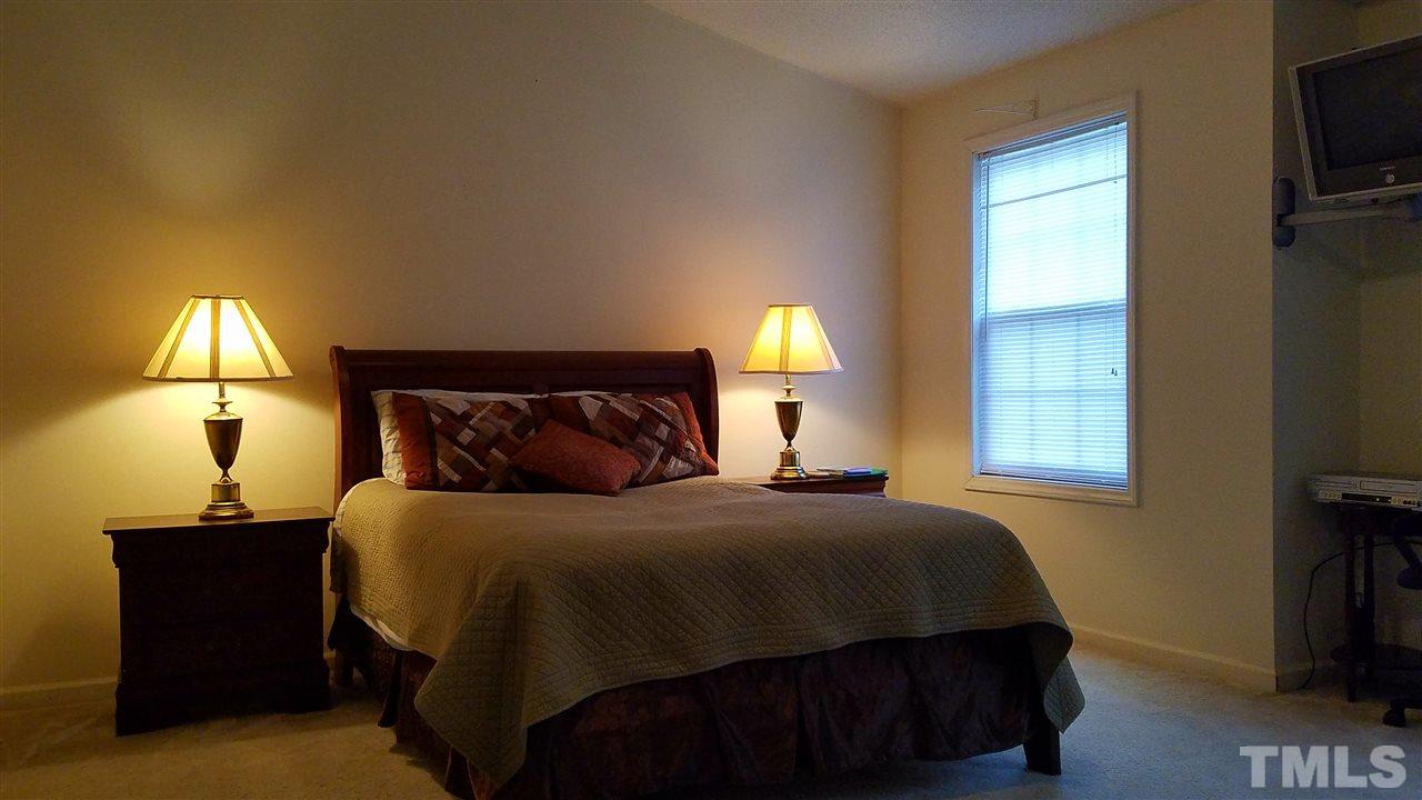 4339 Mantua Way Raleigh, NC 27604 - Photo 4 of 24
