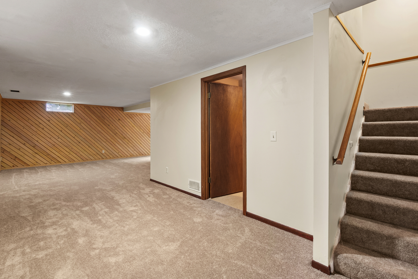 3726 Ridgewood Drive Davenport, IA 52807 - Photo 34 of 58