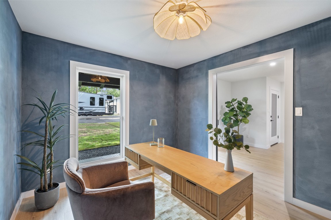 6809 Willamette Drive Austin, TX 78723 - Photo 9 of 40