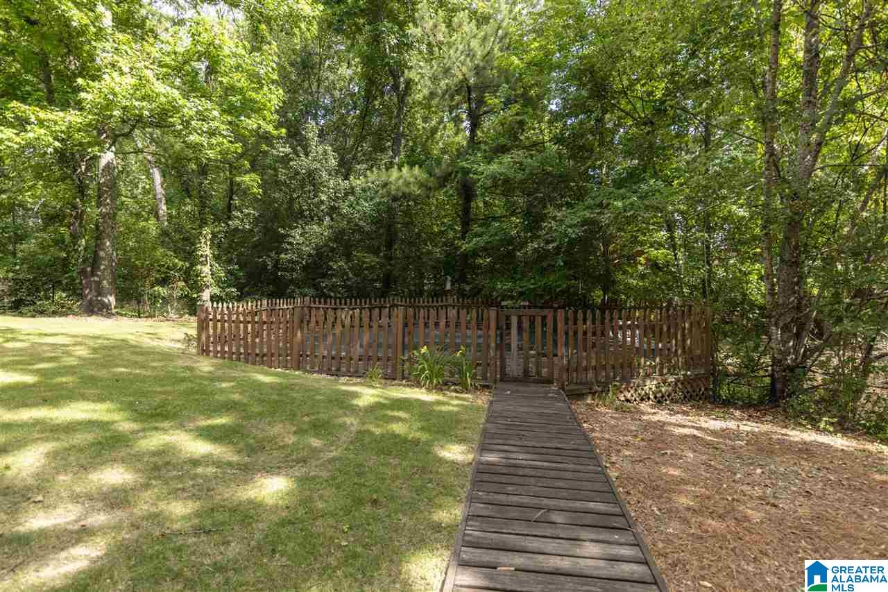 2007 Crosscrest Drive Birmingham, AL 35244 - Photo 4 of 48