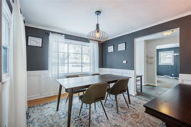 $280,000 | 121 Wyndham Road, Irondequoit, NY 14609