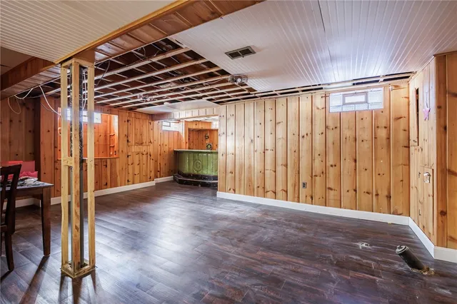 $280,000 | 121 Wyndham Road, Irondequoit, NY 14609