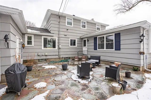 $280,000 | 121 Wyndham Road, Irondequoit, NY 14609