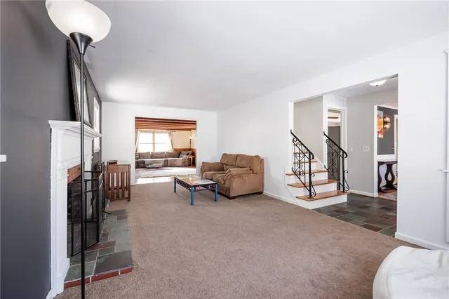 $280,000 | 121 Wyndham Road, Irondequoit, NY 14609