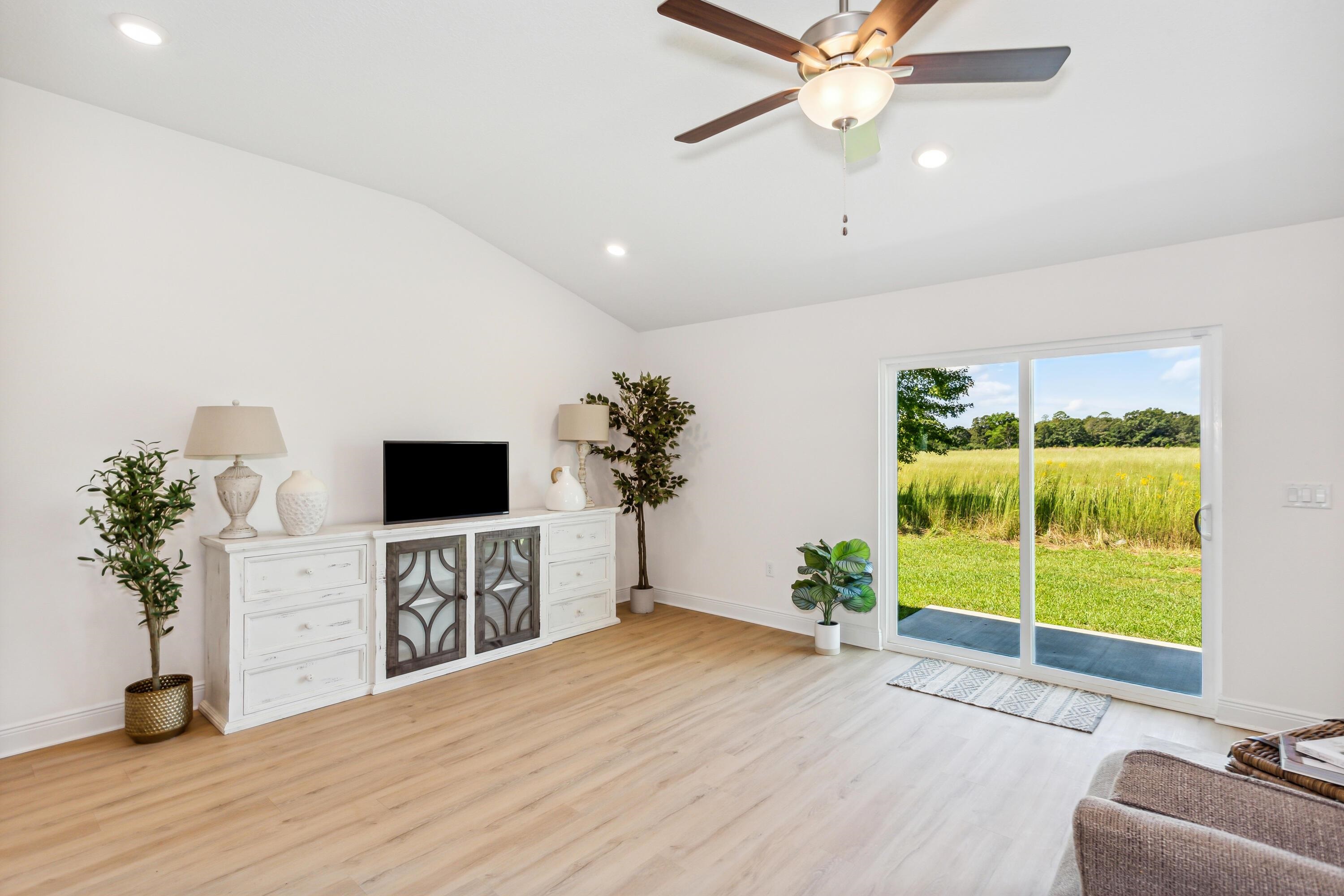 120 St Stephens Court Atmore, AL 36502 - Photo 8 of 24 Sitting Room