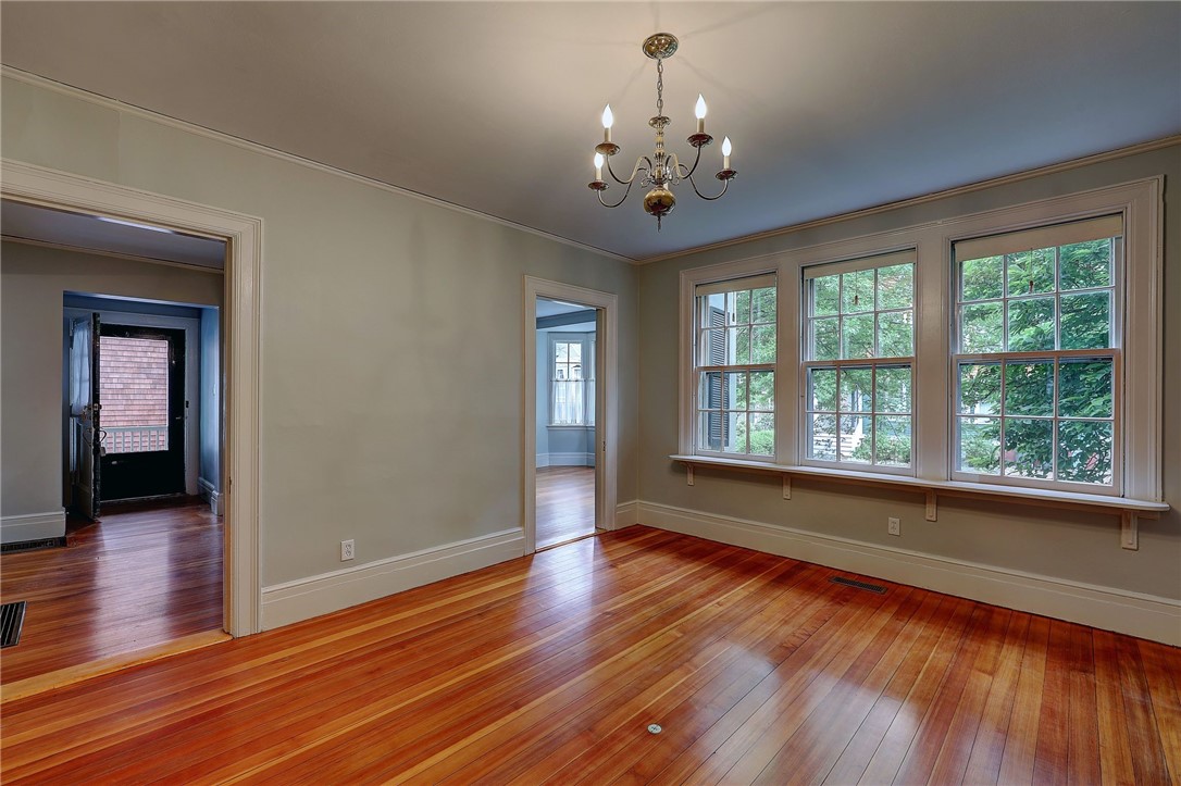 16 Elton Street Providence, RI 02906 - Photo 5 of 25
