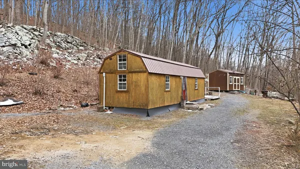 $80,000 | 117 Roberts Lane, Great Cacapon, WV 25422