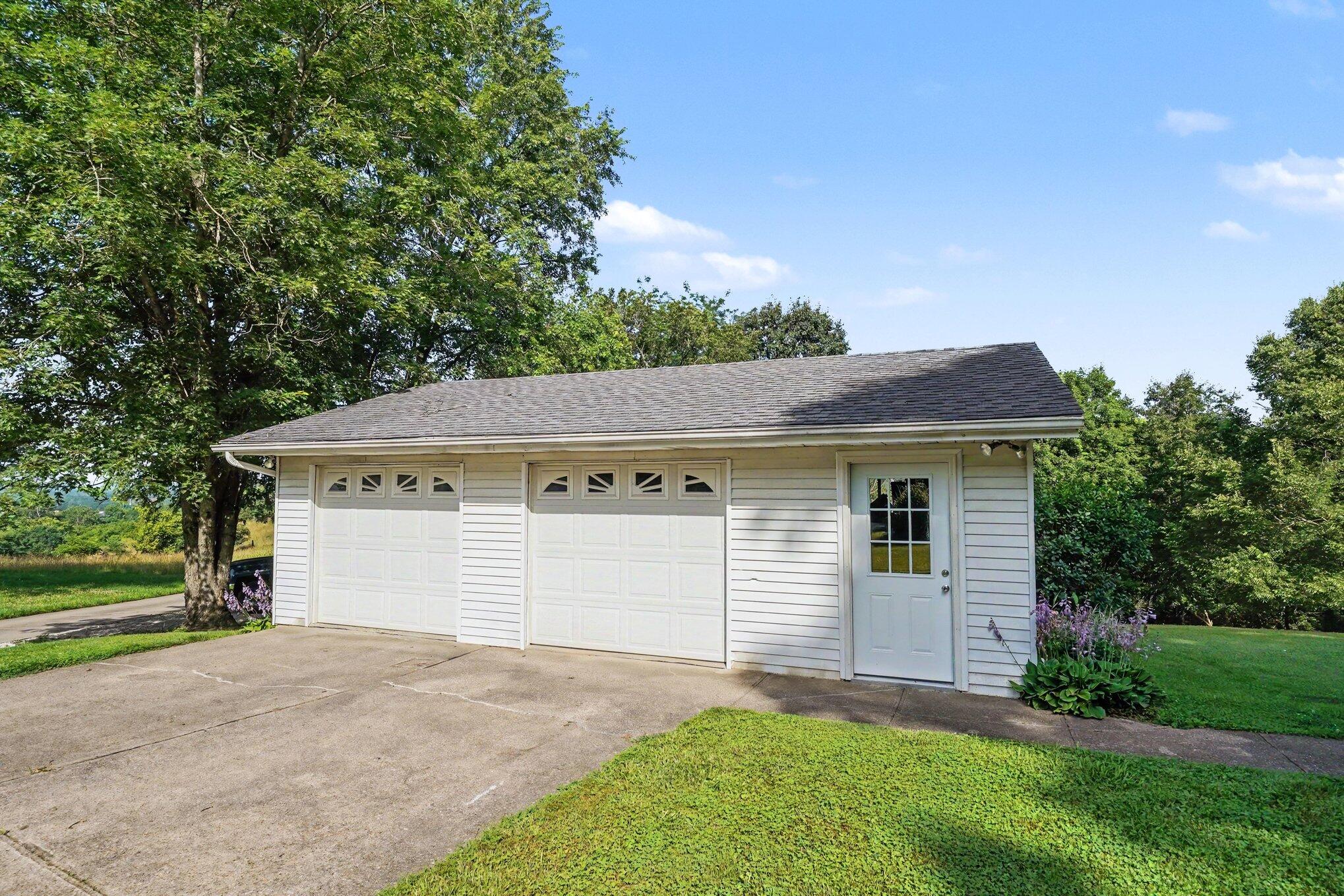 1186 Siry Road California, KY 41007 - Photo 32 of 43 032_file_9465