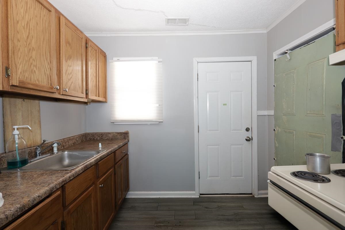 1023 Parkland Road Memphis, TN 38111 - Photo 6 of 13