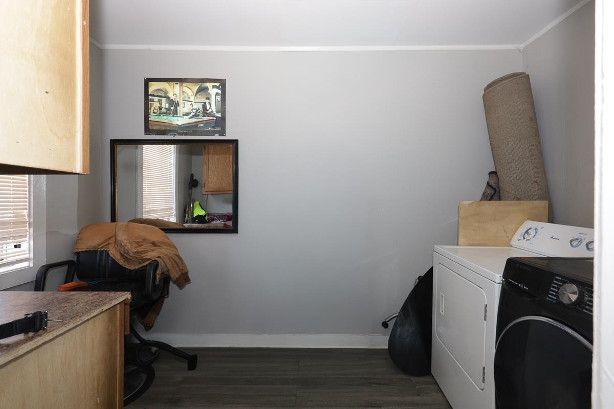 1023 Parkland Road Memphis, TN 38111 - Photo 8 of 13 a room with storage and utility