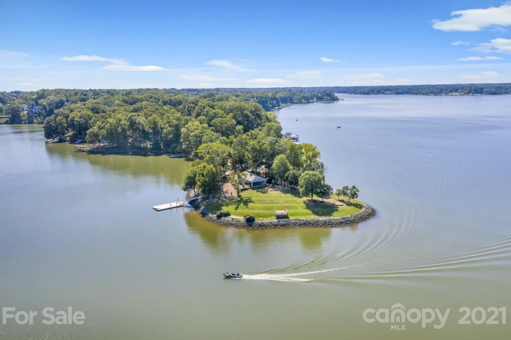 1883 Chestnut Hill Drive Tega Cay, SC 29708 - Photo 28 of 34 a view of a lake
