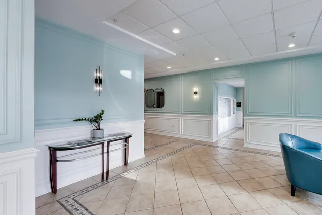 $375,000 | 6815 North Milwaukee Avenue, Unit 707, Niles, IL 60714