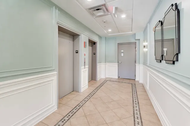 $375,000 | 6815 North Milwaukee Avenue, Unit 707, Niles, IL 60714