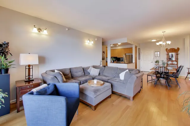 $375,000 | 6815 North Milwaukee Avenue, Unit 707, Niles, IL 60714