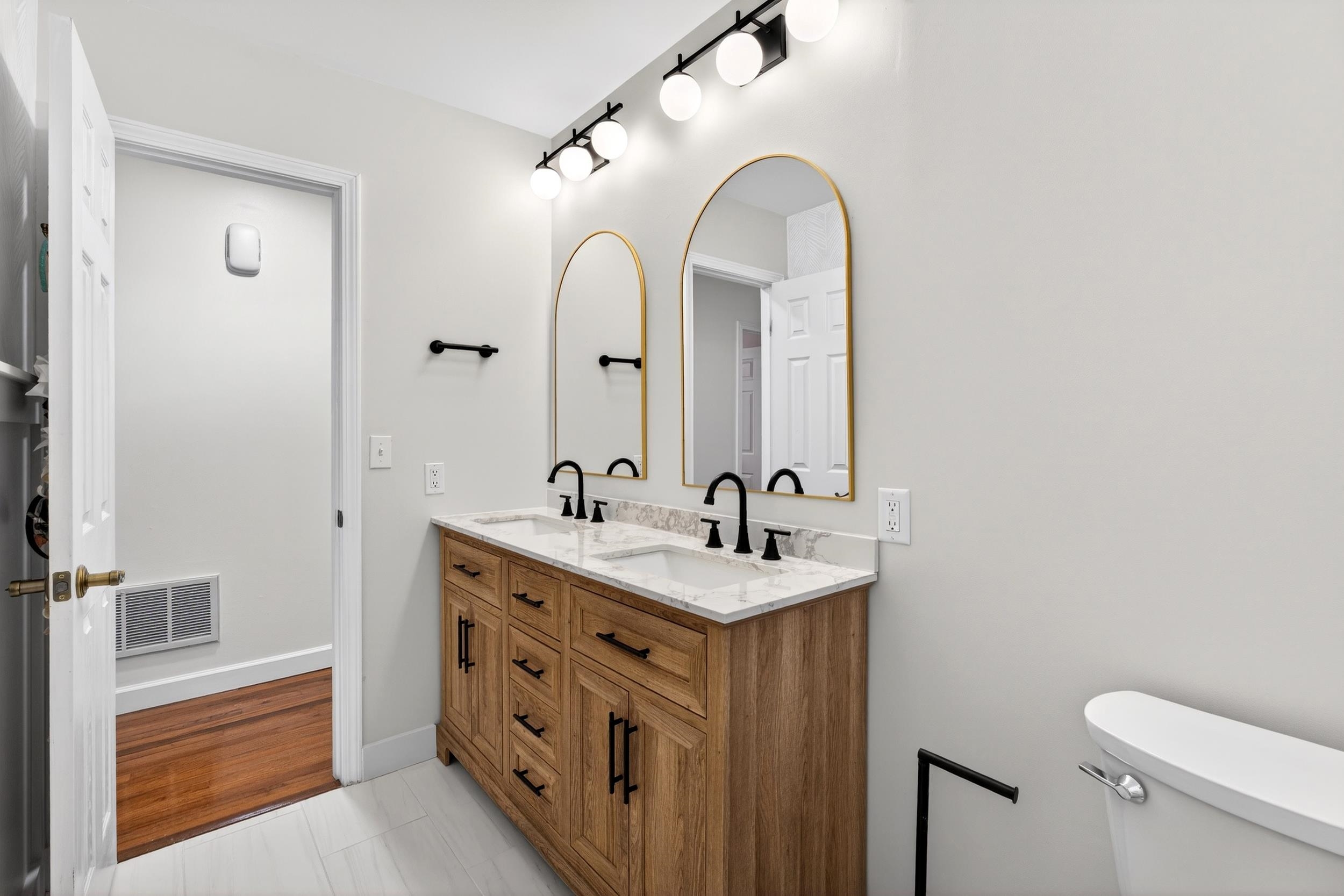 113 Holly Road Taylors, SC 29687 - Photo 33 of 50 Gallery Image 33