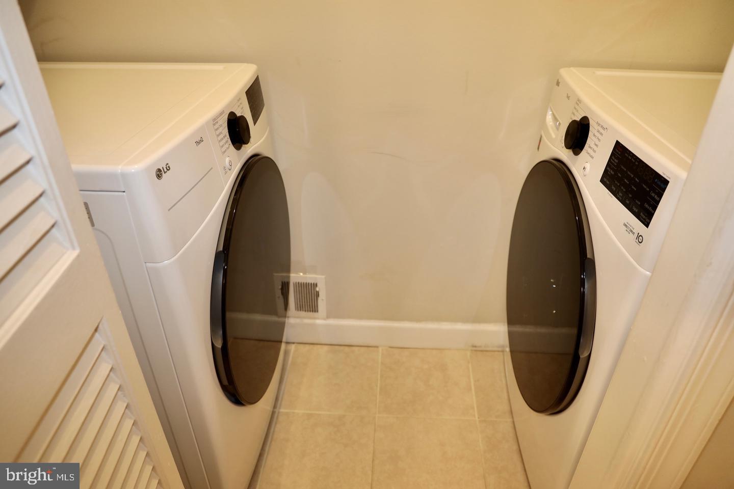 5918 Prince George Drive, Unit 313 Springfield, VA 22152 - Photo 29 of 29 a view of washer and dryer